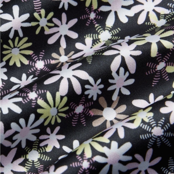 Aritzia Sunday Best ‘Shimmer’ Satin Dress in Black/Lilac Bloom Floral NWT Size 6 - Picture 4 of 10